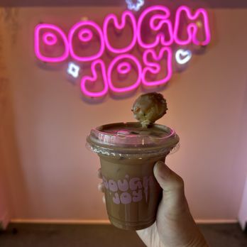 Dough Joy - Strawberry mocha 12oz - IG @bougiefoodieboi - Coffee & Tea Near Me - Seattle, Washington Dough Joy - Strawberry mocha 12oz - IG @bougiefoodieboi - Coffee & Tea Near Me - Seattle, Washington