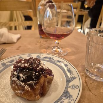 Taberna Dos Mercadores - roasted apple went really well with aged aguardiente - Tabernas Near Me - Porto, 13 Taberna Dos Mercadores - roasted apple went really well with aged aguardiente - Tabernas Near Me - Porto, 13
