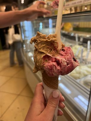 Gelateria La Carraia by null