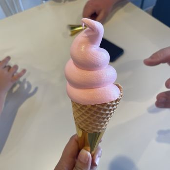 Nobibi - Strawberry icecream - Ice Cream & Frozen Yogurt Near Me - Fullerton, California Nobibi - Strawberry icecream - Ice Cream & Frozen Yogurt Near Me - Fullerton, California