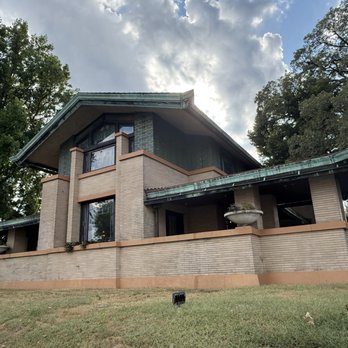 Dana-Thomas House - Museums Near Me - Springfield, Illinois