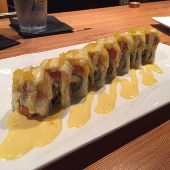 Izzy Pub & Sushi - Garnet and gold roll - Izakaya Near Me - Tallahassee, Florida Izzy Pub & Sushi - Garnet and gold roll - Izakaya Near Me - Tallahassee, Florida
