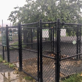Simpson Stadium Dog Park - Double gated entry - Dog Parks Near Me - Alexandria, Virginia