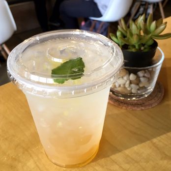 Solid Coffee Roasters - Sparkling Iced Lemonade - Coffee Roasteries Near Me - Artesia, California