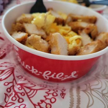 Chick-fil-A - Good Morning with a chicken bowl! Great way to start the weekend - Fast Food Near Me - Hiram, Georgia