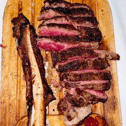 Vic & Anthony's Steakhouse - 40 oz Tomahawk