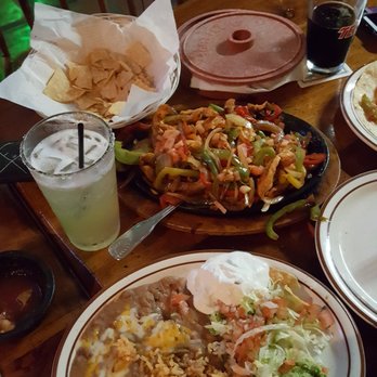 Villa Catrina - Awesome Monday night spot to watch the game and recover from the weekend blues! #Fajitas #Margaritas - Mexican Near Me - Arcadia, California Villa Catrina - Awesome Monday night spot to watch the game and recover from the weekend blues! #Fajitas #Margaritas - Mexican Near Me - Arcadia, California