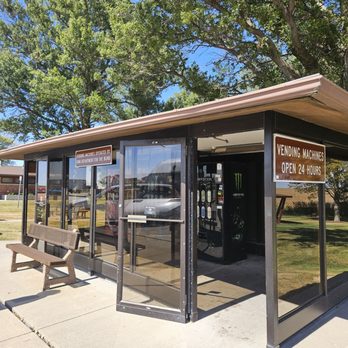 Rest Area 6 Westbound - Vending machine area - Rest Stops Near Me - Ladora, Iowa
