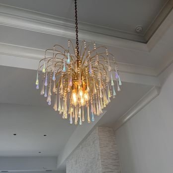 Zeuz Electric - Chandelier in foyer - Electricians Near Me Zeuz Electric - Chandelier in foyer - Electricians Near Me