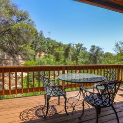 Whispering Pines Lodge