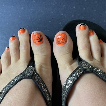 Edgy Nails & Spa - Pedicure - Nail Salons Near Me - Riverside, California