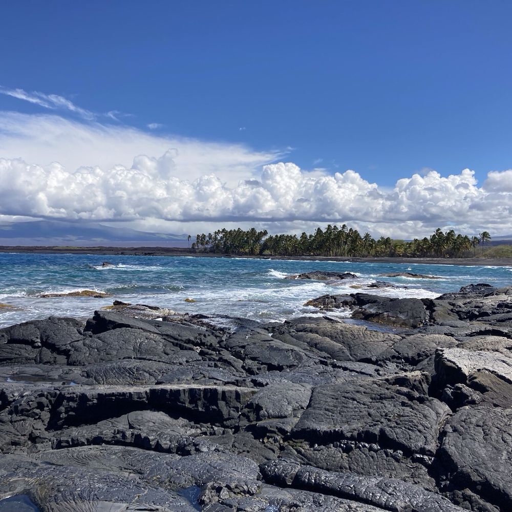 Ke-Awa-Iki Bay - View from the south end looking north - Beaches Near Me - Waimea, Hawaii Ke-Awa-Iki Bay - View from the south end looking north - Beaches Near Me - Waimea, Hawaii