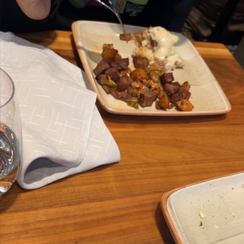 Andare Kitchen & Bar - cornd beef - Pizza Near Me - Seattle, Washington