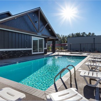 Silverplace Apartment Homes - Pool - Apartments Near Me - Silverton, Oregon