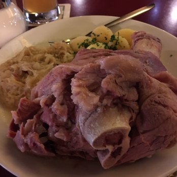 Alt Berliner Biersalon - Berliner Eisbein - German Near Me - Berlin, BE