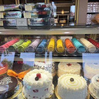 Eddie's Bakery Cafe - Macarons and cakes - Bakeries Near Me - Fresno, California