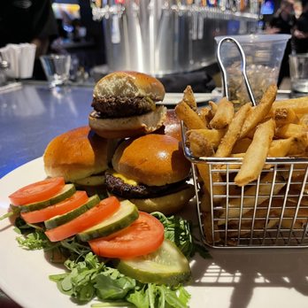 Yard House - New American Near Me - Washington, DC, District of Columbia