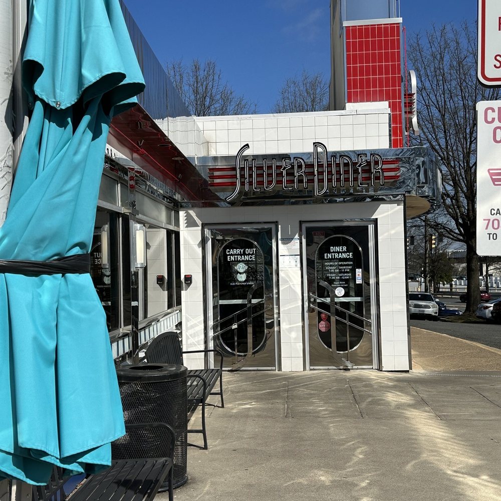 Silver Diner - Entrance - Diners Near Me - McLean, Virginia