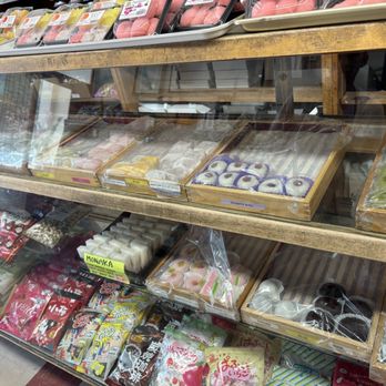 Fugetsu-Do - Candy Stores Near Me - Los Angeles, California