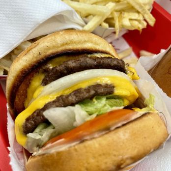 In-N-Out Burger - Posted my double-double twice for you non-believers (read my review to see what I'm referring to) - Fast Food Near Me - Los Angeles, California