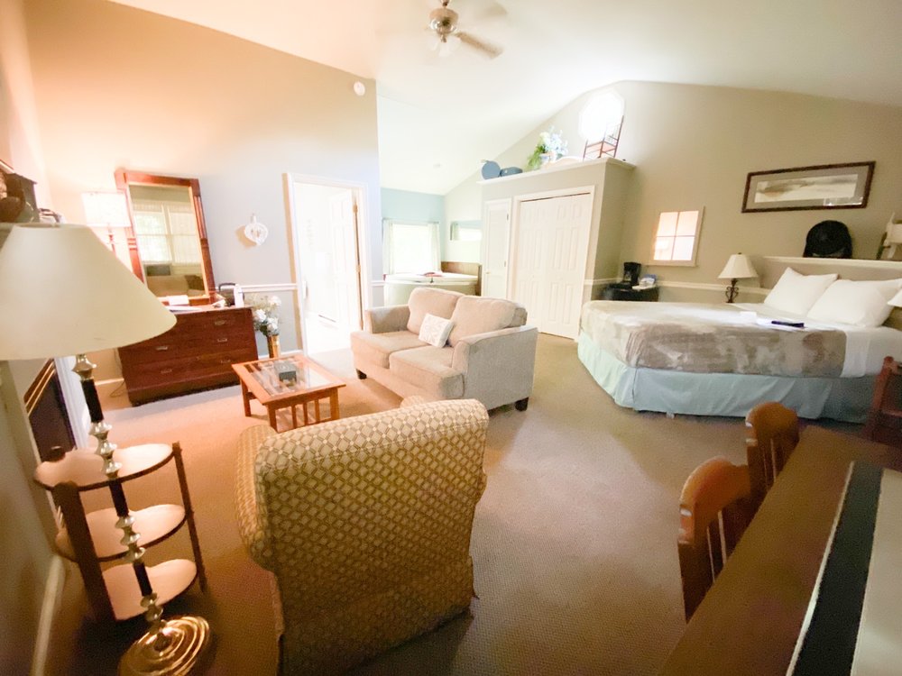 BROOKSIDE CABINS Updated July 2024 26 Photos & 11 Reviews 2978 US