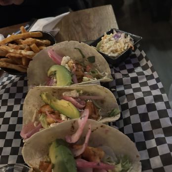 3 Amigos - Chicken taco - Mexican Near Me - Brossard, Quebec 3 Amigos - Chicken taco - Mexican Near Me - Brossard, Quebec