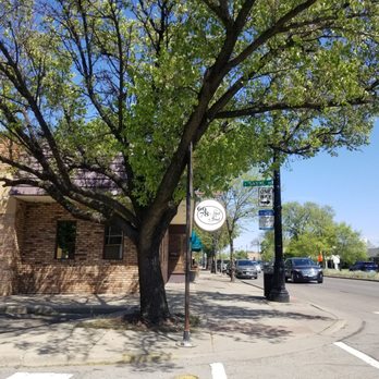 6978 Soul Food - a tree in front of a building - Soul Food Near Me - Chicago, Illinois 6978 Soul Food - a tree in front of a building - Soul Food Near Me - Chicago, Illinois