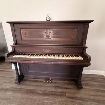 LA Pianos - Piano that the team moved for us. - Piano Stores Near Me - Los Angeles, California LA Pianos - Piano that the team moved for us. - Piano Stores Near Me - Los Angeles, California