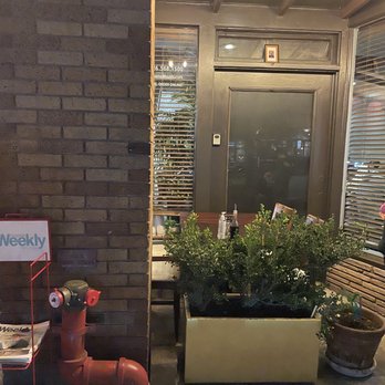 Mama M Sushi - Outdoor table for 4 - Japanese Near Me - Pasadena, California