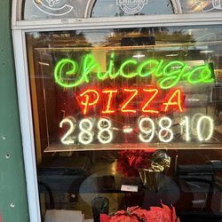 Pusateri's Chicago Pizza - Chicago Pizza