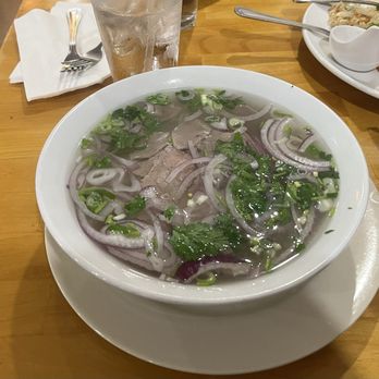 Miss Saigon - Beef Pho Raw Beef / Pho Tái - Bubble Tea Near Me - Miami, Florida