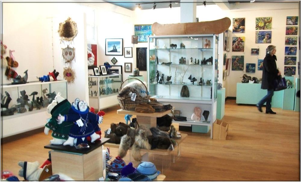 NORTHERN IMAGES Updated September 2024 21 Photos 4801 Franklin Avenue, Yellowknife