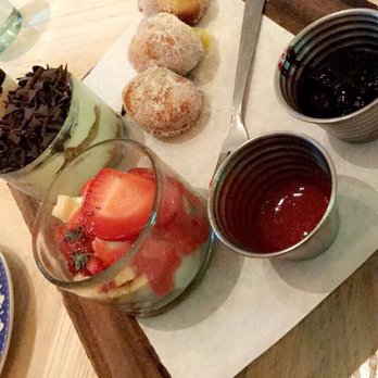 Bottiglia - Desserts, entrees and cocktails - Italian Near Me - Henderson, Nevada