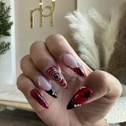 My nails! My nails!