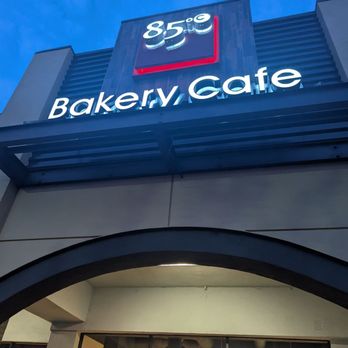 85°C Bakery Cafe-Northridge - Bakeries Near Me - Northridge, California