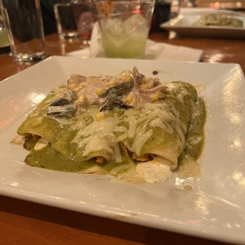 La Contenta Les - Enchiladas Suizas - Mexican Near Me - New York, New York La Contenta Les - Enchiladas Suizas - Mexican Near Me - New York, New York