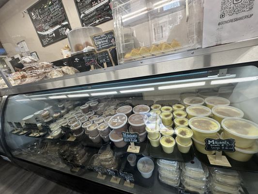 Gondres Bakery by null