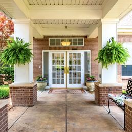 Exterior outside entrance of Atria Carrollton - Carrollton, Texas Exterior outside entrance of Atria Carrollton - Carrollton, Texas