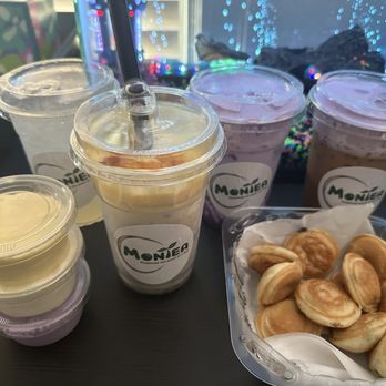 Montea Boba - Some of our faves! Lemonade, crème brûlée, taro milk tea, taro coffee and of course hot cakes(2 not pictured, they were being devoured). - Bubble Tea Near Me - Stockton, California
