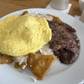 Manny's Cafe - Southern style chiliquillas with steak - Breakfast & Brunch Near Me - Carol Stream, Illinois