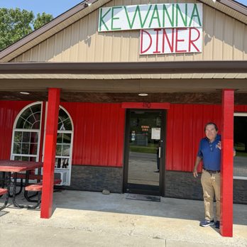 Kewanna Diner - Exterior with outdoor seating - Diners Near Me - Kewanna, Indiana Kewanna Diner - Exterior with outdoor seating - Diners Near Me - Kewanna, Indiana
