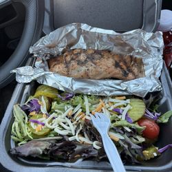 Atlanta Fish House & Grill - Salmon Salad