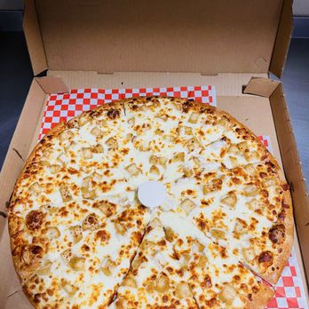 Pizza Bro's - chicken Alfredo pizza - Pizza Near Me - Visalia, California Pizza Bro's - chicken Alfredo pizza - Pizza Near Me - Visalia, California