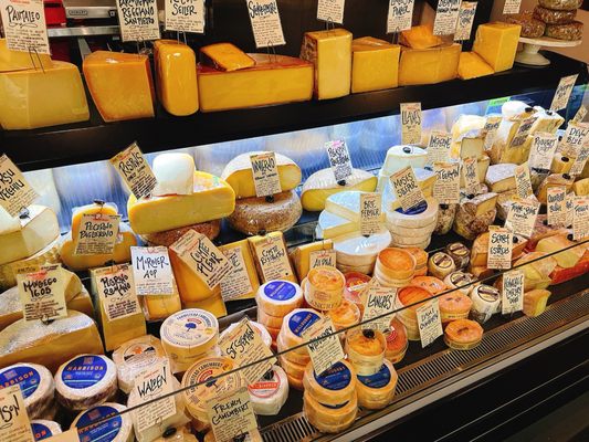 Sissle & Daughters Cheesemongers and Grocers (Cheese Shop of Portland) by null