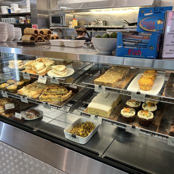 Lambrettas Cafe & Bar - Cabinet food - Bars Near Me - Nelson, NSN Lambrettas Cafe & Bar - Cabinet food - Bars Near Me - Nelson, NSN