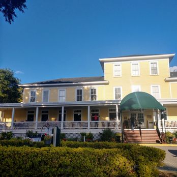 Lakeside Inn - Hotels Near Me - Mount Dora, Florida Lakeside Inn - Hotels Near Me - Mount Dora, Florida