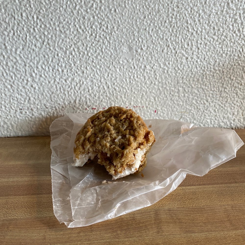 Oatmeal cream pie