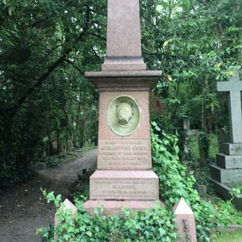 Highgate Cemetery - Funeral Services & Cemeteries Near Me - London, XGL Highgate Cemetery - Funeral Services & Cemeteries Near Me - London, XGL