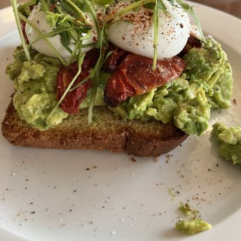Lara & Luca - Avocado Toast - Breakfast & Brunch Near Me - Playa del Carmen, ROO