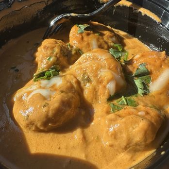 Himalaya’s Momo - Butter chicken momo - Food Trucks Near Me - Northridge, California